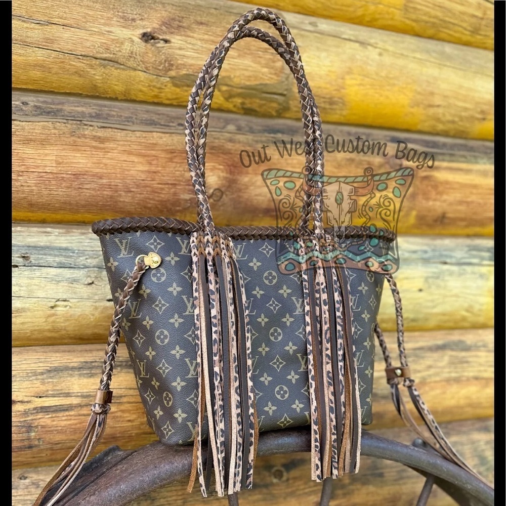 Customized LV Monogram Neverfull MM - Picture 2 of 16